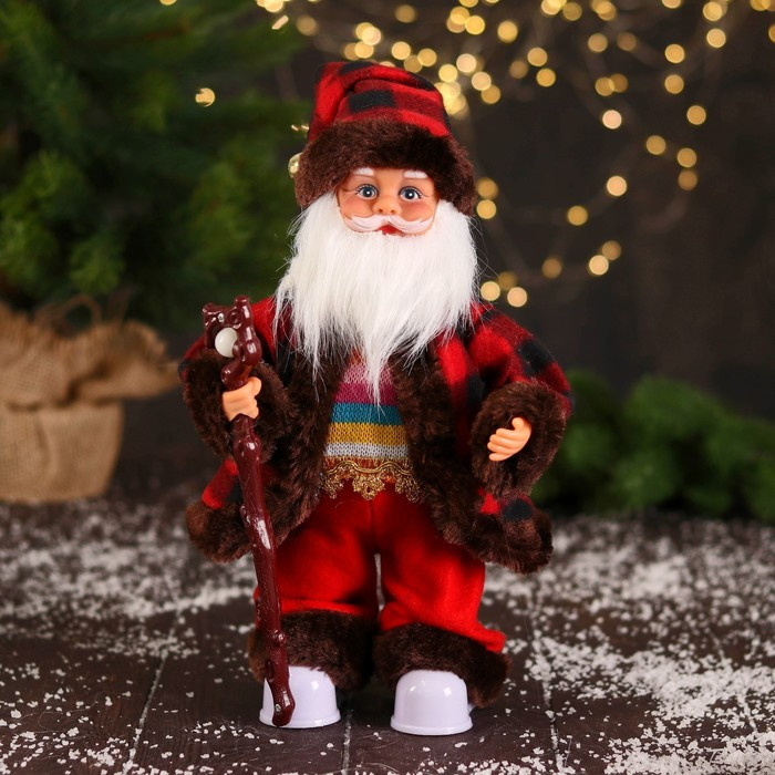 Дед Мороз "В полосатом свитере и с посохом" 27 см, двигается, красно-коричневый - фото 1 - id-p184093720