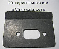 Прокладка глушителя к триммеру (диаметр поршня 40,44 мм.).