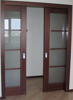 Двери деревянные межкомнатные , серия Полочанка.