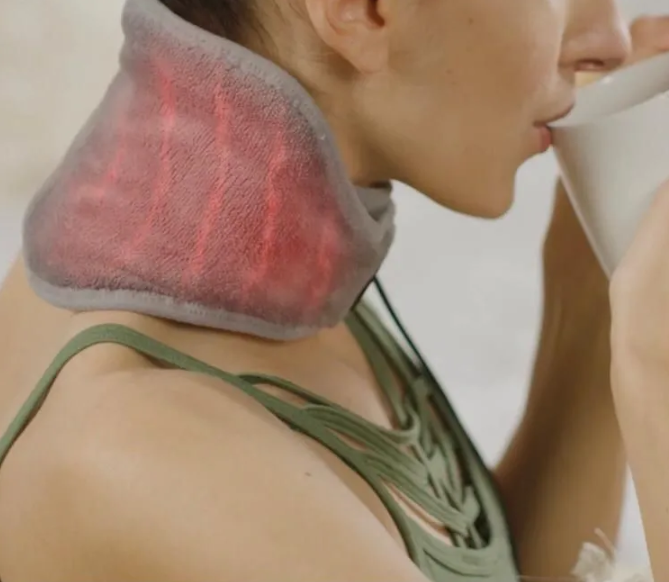 Массажер-грелка для шеи / массажный шарф CALM MASSAGING NECK WRAP - фото 5 - id-p200701476