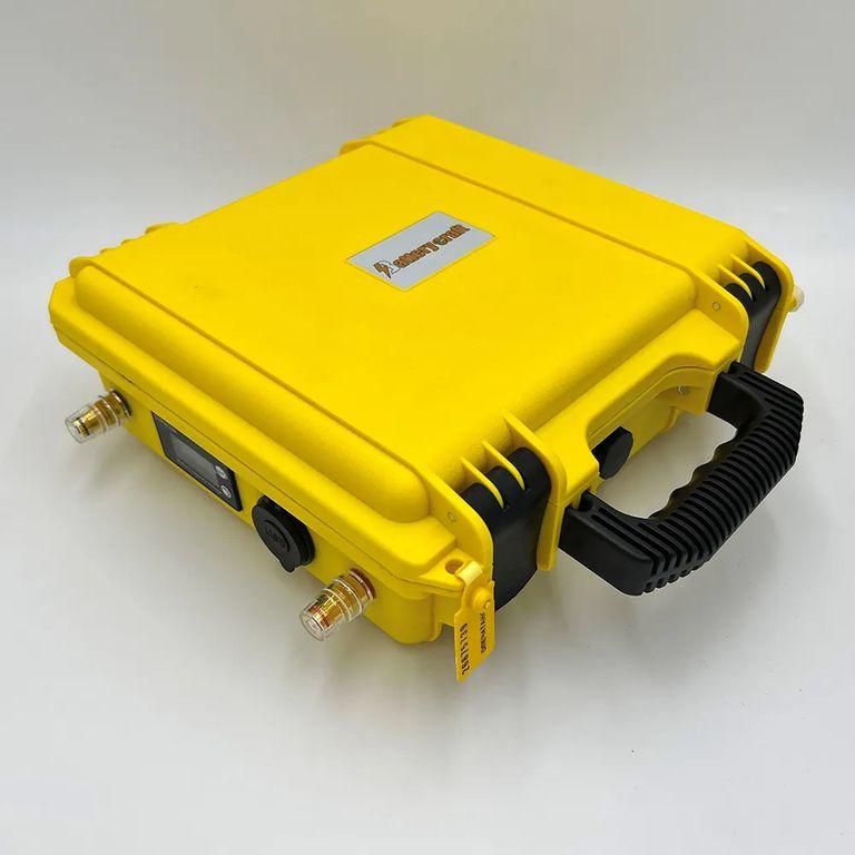 Аккумулятор BatteryCraft Lifepo4 12V 63Ah BMS 100 A c Bluetooth (желтый корпус) - фото 1 - id-p200715947