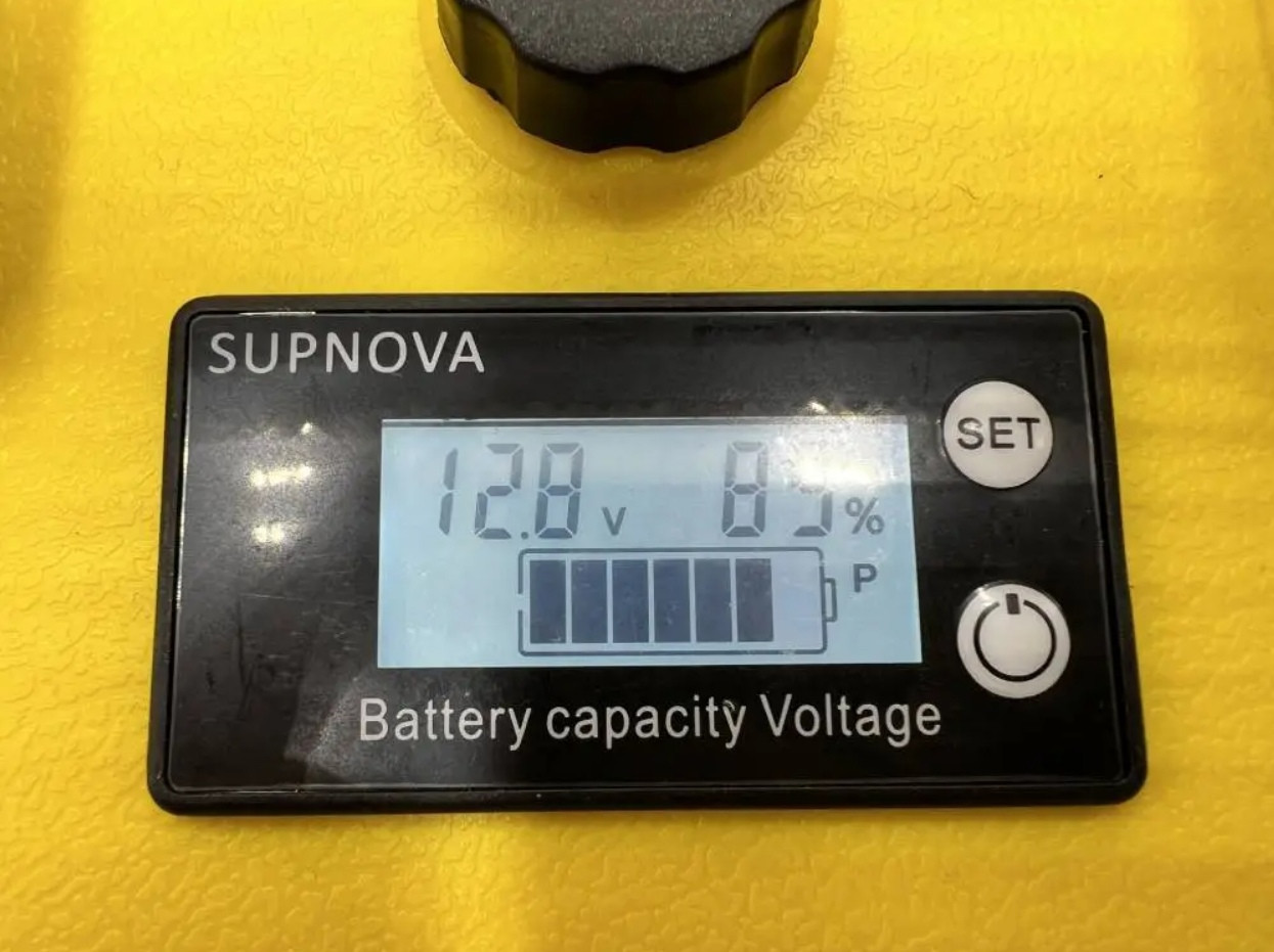 Аккумулятор BatteryCraft Lifepo4 12V 120Ah BMS 100 A c Bluetooth (желтый корпус) - фото 4 - id-p200715948