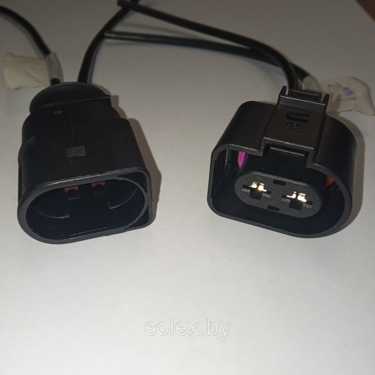 Фишка 2-pin вентилятора Passat B5, LT II