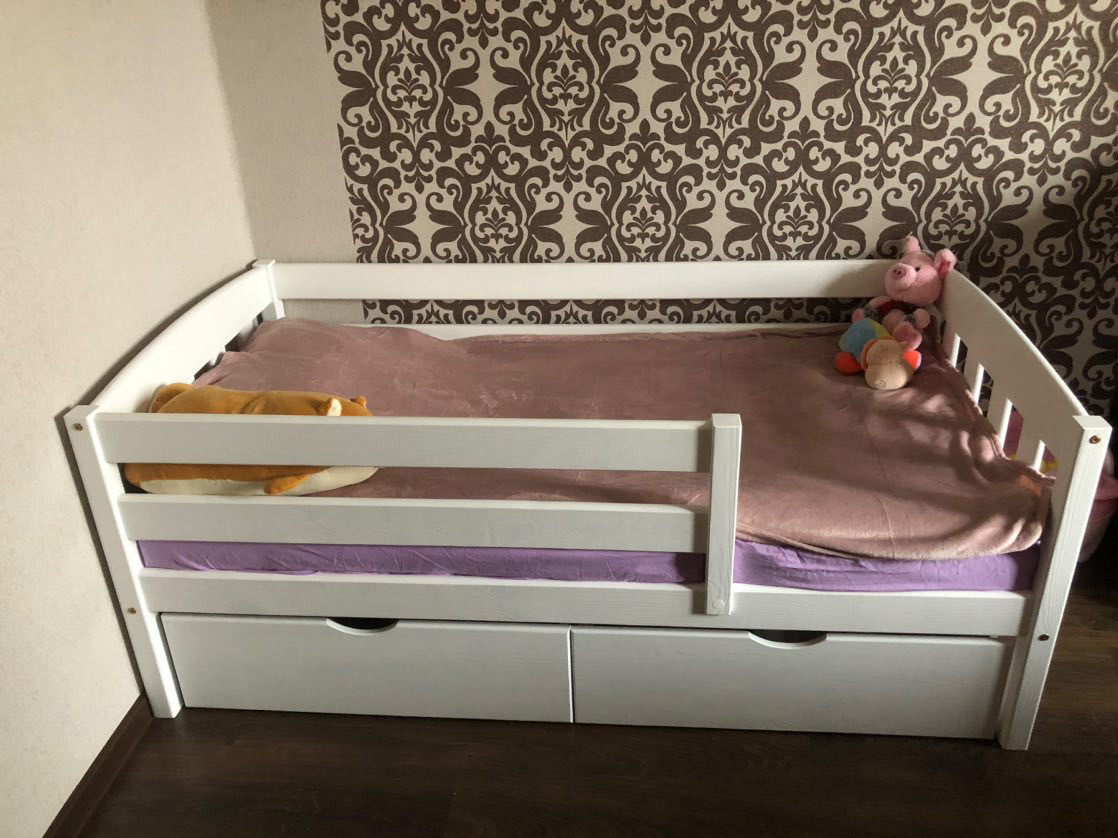 Кровать односпальная с бортиком и лестницей Эрни 90х200 с ящиками