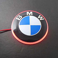 Значок с подсветкой 3D BMW RED 8,2см KING 38583