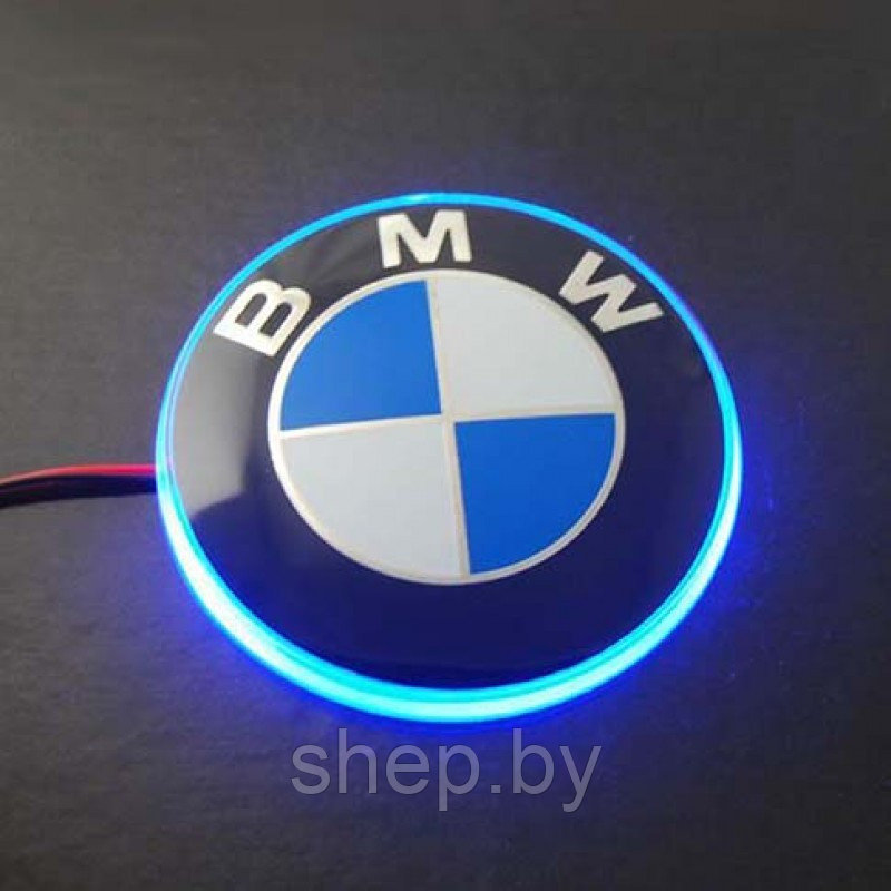 Значок с подсветкой 3D BMW BLUE 8,2см  KING 38584