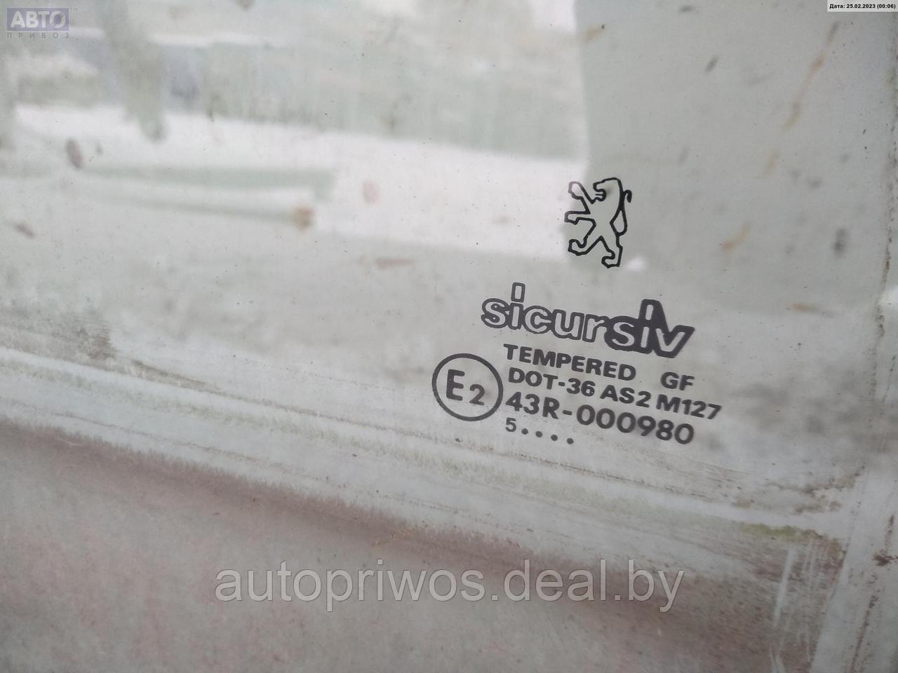 Стекло двери задней правой Peugeot 306 - фото 2 - id-p172397913