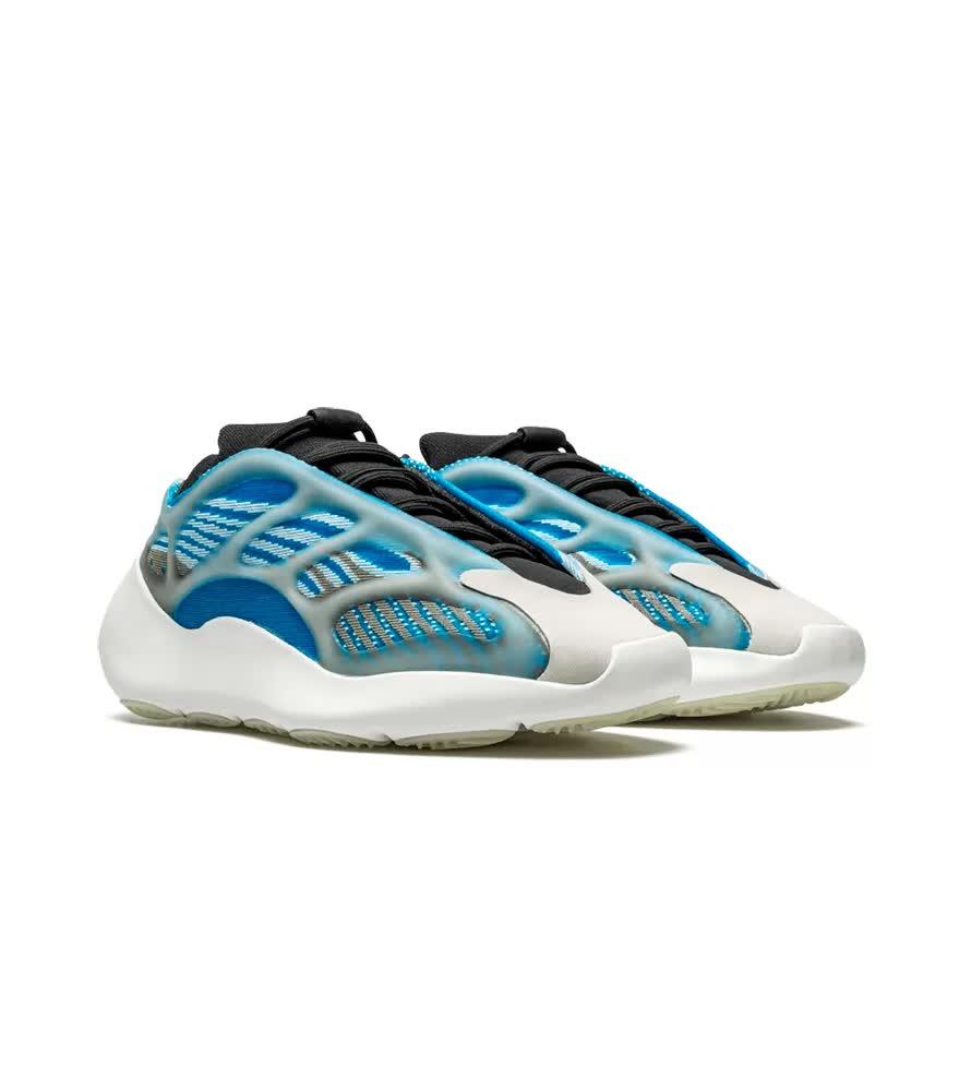 Кроссовки мужские Adidas Boost 700 v3 ARZARETH - фото 1 - id-p201564291