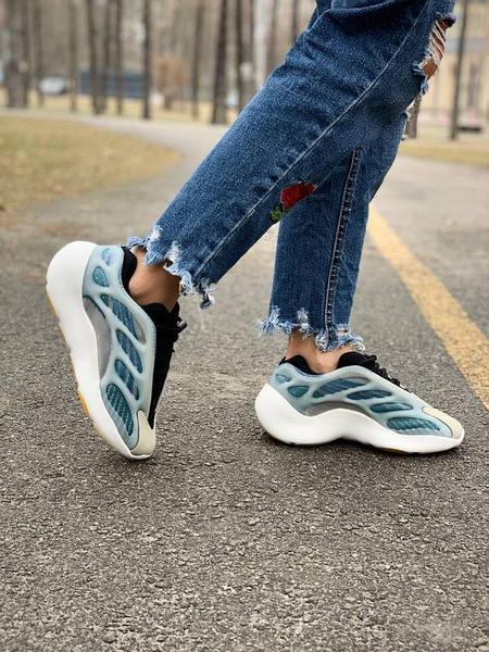 Adidas yeezy boost hot sale 700 v3 azael купить