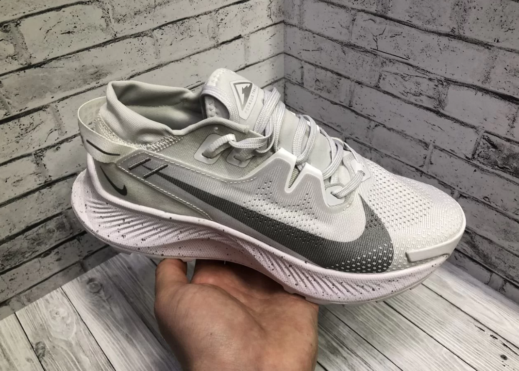 Купить кроссовки Nike оптом​​ в Megashoes