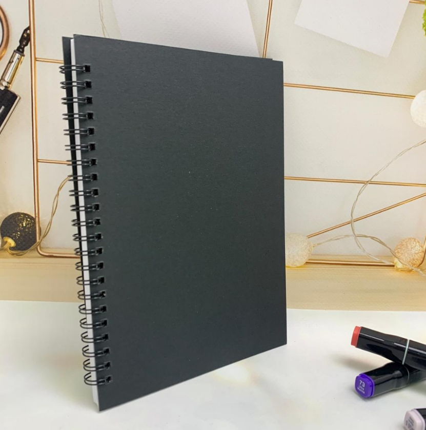 Скетчбук блокнот "Sketchbook" с плотными листами для рисования (А5, бумага в клетку, спираль, 40 листов), - фото 1 - id-p201743377
