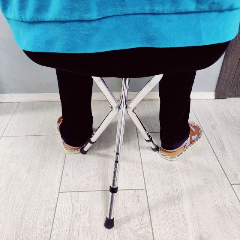 Трость Забота опорная со складным сиденьем для пожилых людей с регулировкой высоты, трехногая - фото 7 - id-p201781405