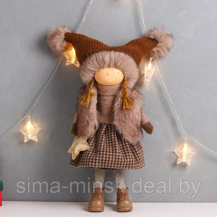 Кукла интерьерная "Девочка в коричневой шубке и шапке со звёздочкой" 20х11х47 см - фото 1 - id-p201800456