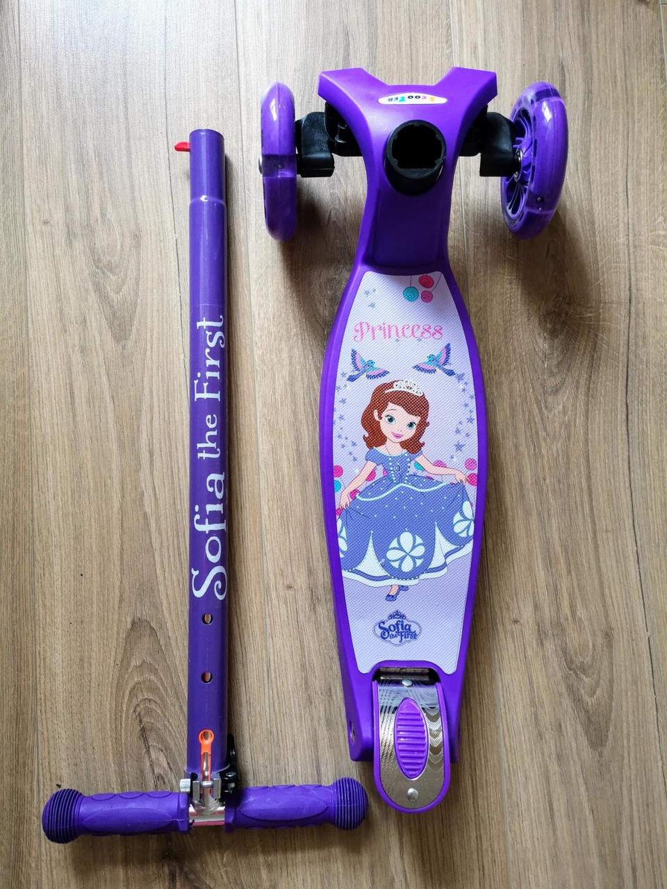 Самокат maxi  Scooter  "Sofia" фиолетовый с рисунком из мультфильма дисней Принцесса София   (макси скутер )