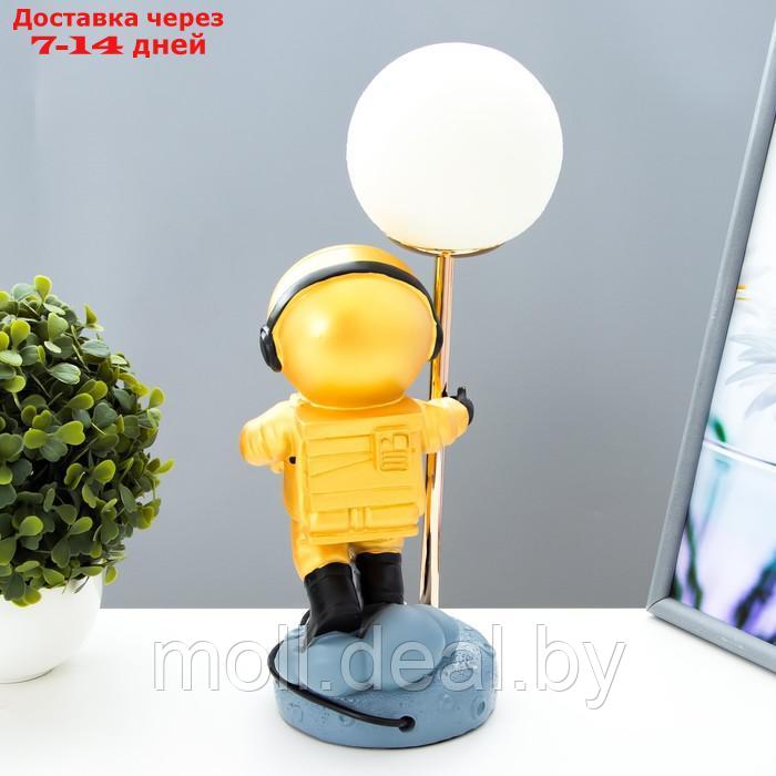 Настольная лампа "Космонавт" LED USB бело-золотой 14х10,5х31,5 см - фото 4 - id-p201776715