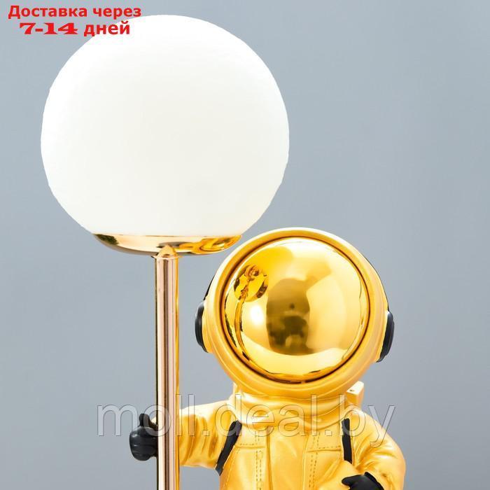 Настольная лампа "Космонавт" LED USB бело-золотой 14х10,5х31,5 см - фото 5 - id-p201776715