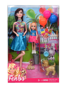 Игровой набор кукла Fenbo с ребенком и собакой (собака ходит в туалет) + аксессуары, 2 цвета