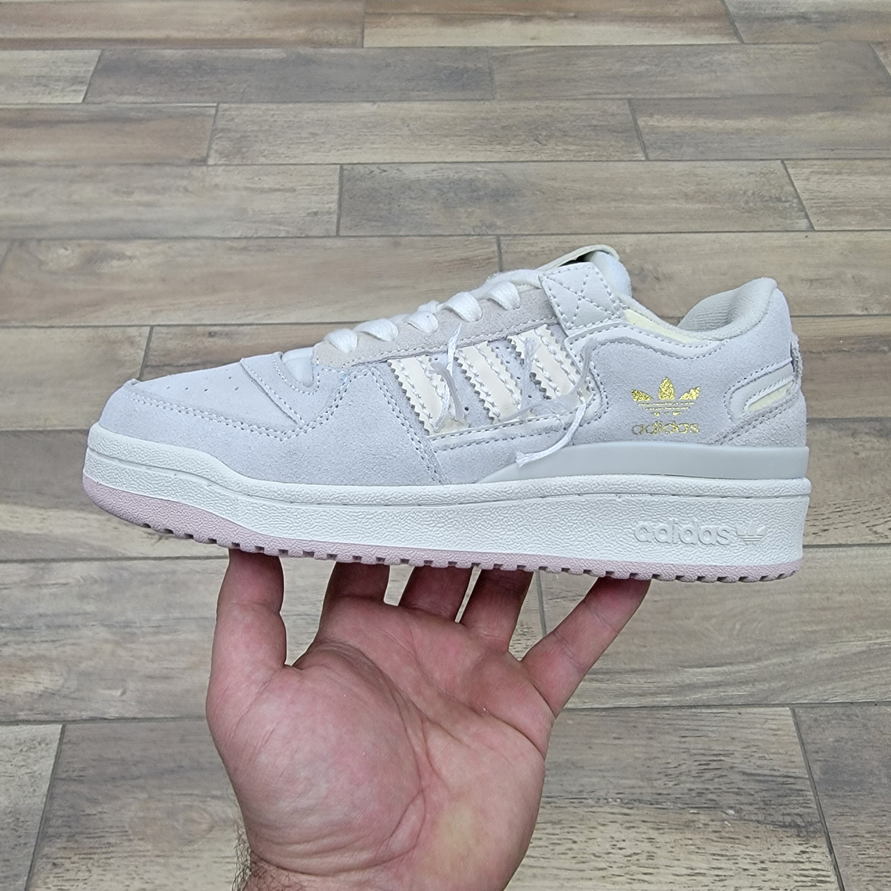 Кроссовки Wmns Adidas Forum 84 Low Premium
