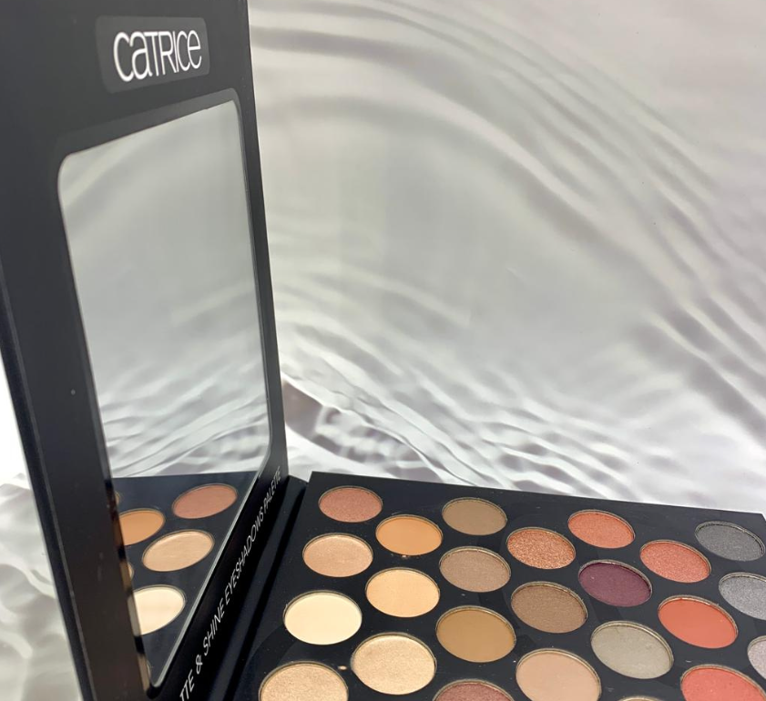 Палетка теней Catrice Cosmetics Chocolate NUDES HD Matte Shine Eyeshadows Pallete 32 оттенка ESCT-01 с - фото 7 - id-p201863871