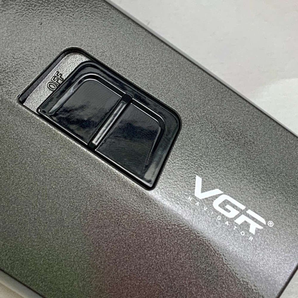 Портативная мужская электробритва-триммер VGR Voyager V-086 2 в 1, 4 насадки - фото 5 - id-p186413879