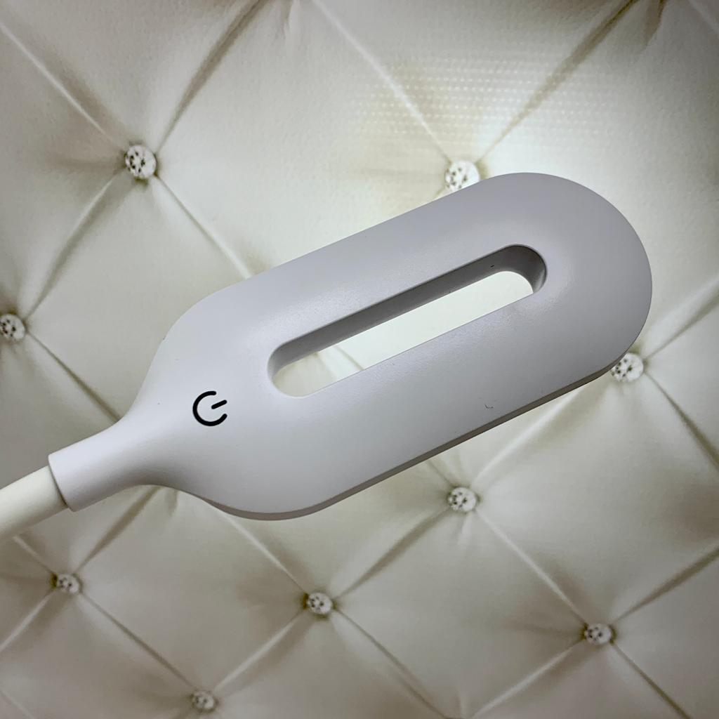 Гибкая настольная лампа - органайзер канцелярский Stark с функцией беспроводной зарядки для смартфона. Белая - фото 8 - id-p201901329