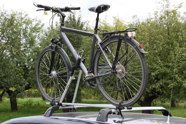 KUFIETA Велобагажник на крышу автомобиля Taurus BikeUp T2/100, алюминиевый, на один велосипед до 17кг с рамой - фото 4 - id-p201909706