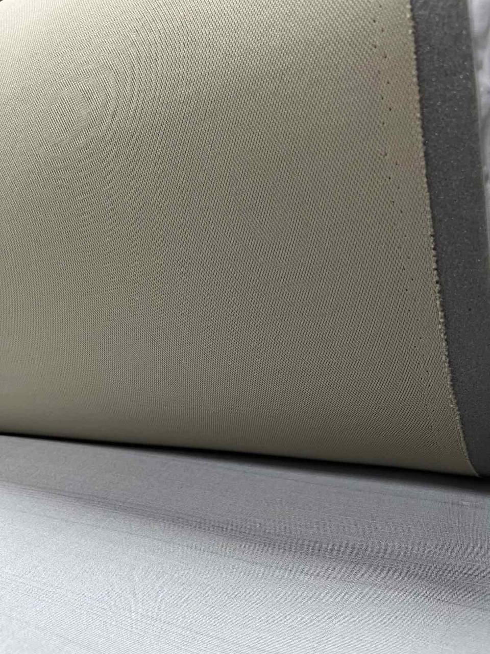 Потолочная ткань сетка (Premium) на поролоне 3мм / ламинирование нижнего слоя сетка / бежевая / Турция - фото 1 - id-p201923648