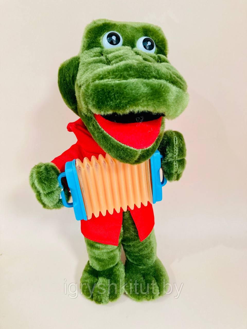 Мягкая музыкальная игрушка Крокодил Гена с гармошкой, поёт песенку - фото 2 - id-p201982484