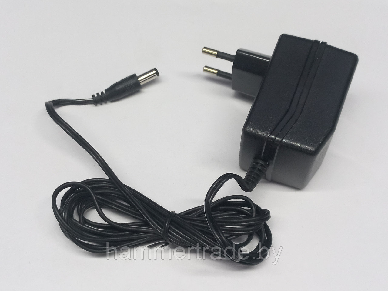 Зарядное устройство для 14,4 В, Ni-CD (выход 18VDC, 400mA, штекер 5,5 мм) - фото 1 - id-p202055965