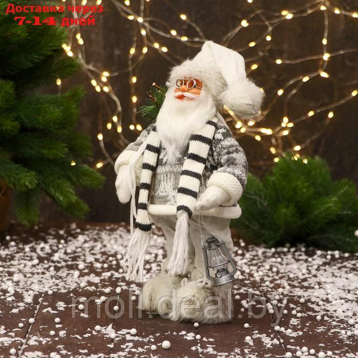 Дед Мороз "В полосатом шарфе и с фонариком" 30 см, серо-белый - фото 4 - id-p202073754