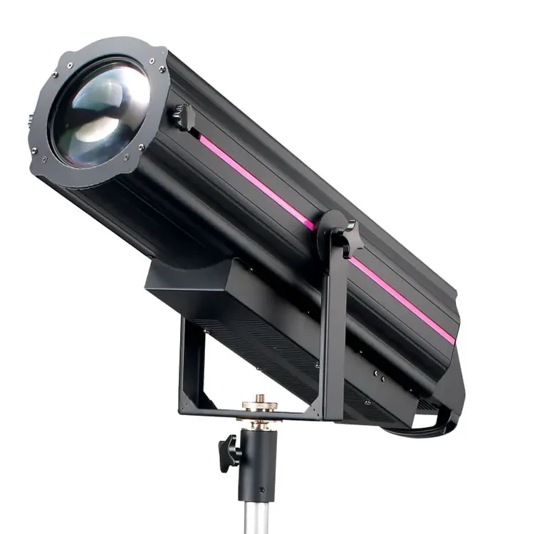 Световая пушка LL-L21 600W LED follow spot light with DMX512 control - фото 1 - id-p202116867