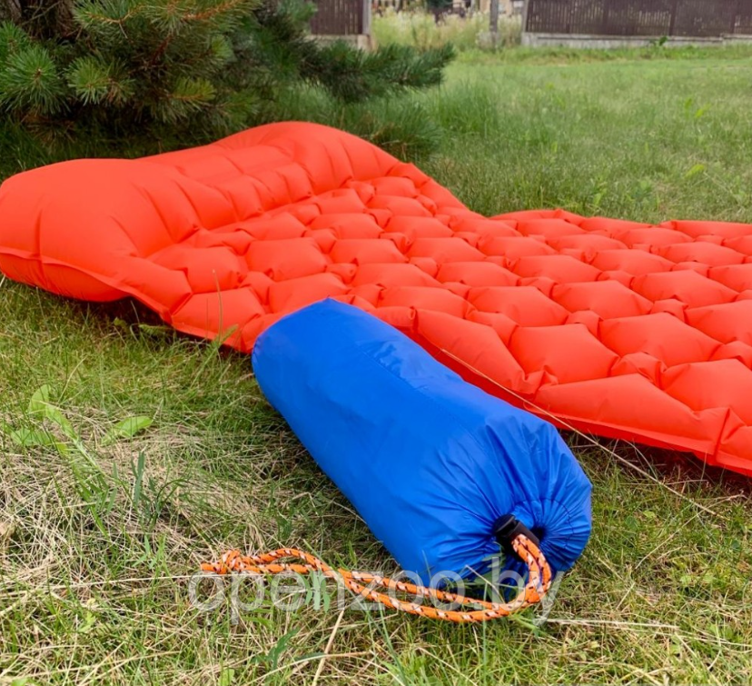 Туристический сверхлегкий матрас со встроенным насосом SLEEPING PAD и воздушной подушкой Ярко синий - фото 7 - id-p184855433