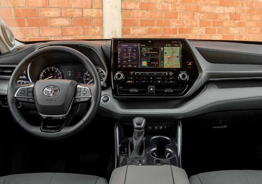 Навигационный блок для Toyota Highlander XU70 (2020-н.в.) Android 10 - фото 1 - id-p202640489