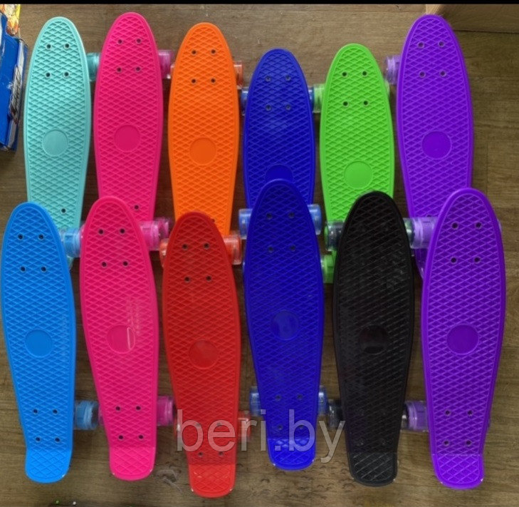 Скейтборд, пенниборд СВЕТЯЩИЕСЯ колеса, пенниборд для начинающих Penny Board  56,5 см, арт 350-2