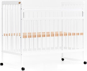 Детская кроватка Bambini Euro Style М 01.10.03 (белый)