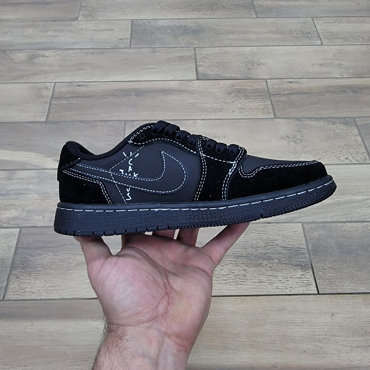 Кроссовки Air Jordan 1 Retro Low OG SP "Travis Scott Black Phantom" - фото 6 - id-p197352710