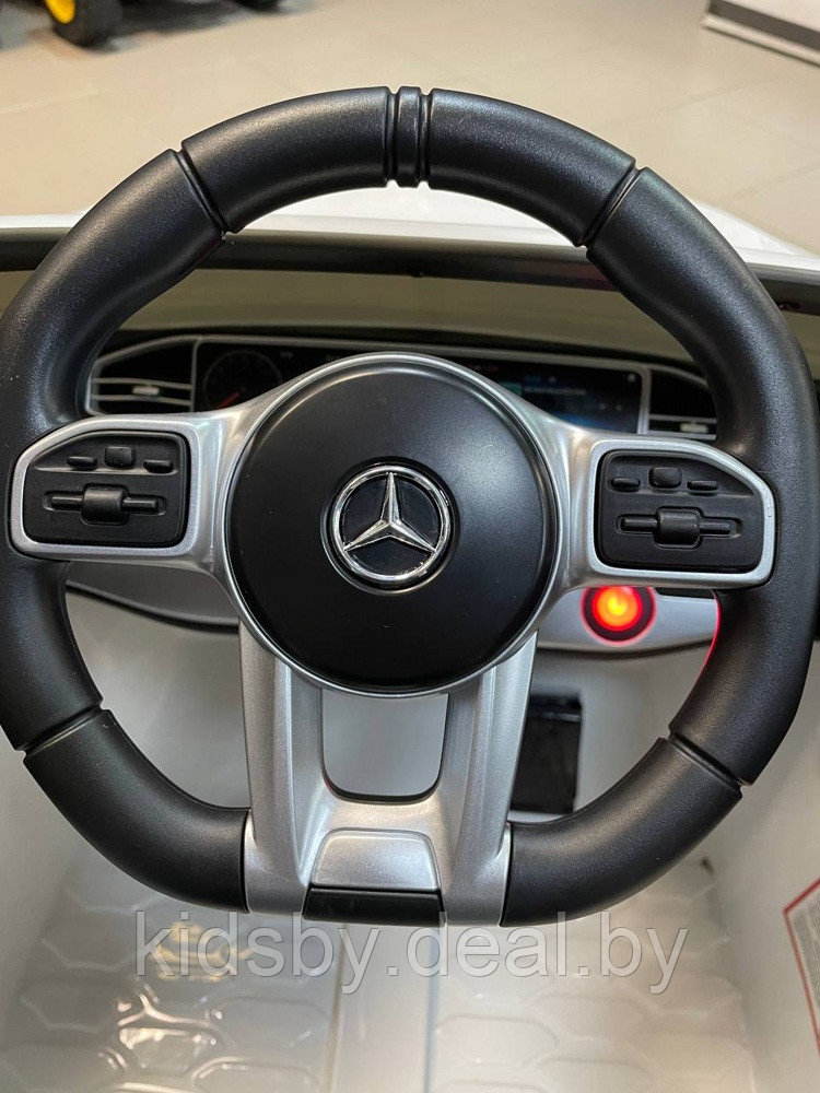 Детский электромобиль RiverToys Mercedes-Benz GLE 53 P333BP (белый) Лицензия - фото 6 - id-p167162508