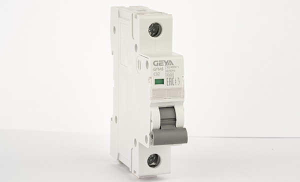 GEYA GYM8 1P 32A, тип С, 4,5kA, 1М Автоматический выключатель - фото 1 - id-p201282064
