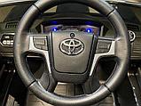 Детский электромобиль RiverToys Toyota Land Cruiser 200 JJ2022 (полицейский черный), фото 5