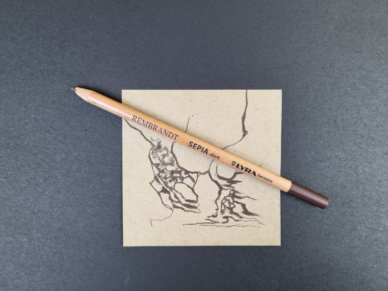 LYRA REMBRANDT Sepia, карандаш художественный, обезжиренный, темно-коричневый - фото 2 - id-p203005853