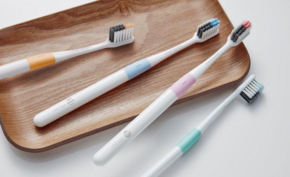Набор зубных щеток Xiaomi Doctor B Bass Method Toothbrush 4шт - фото 3 - id-p203012173