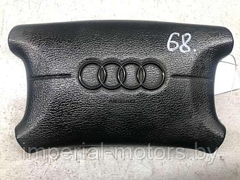 Подушка безопасности водителя Audi A4 B5 (S4,RS4)