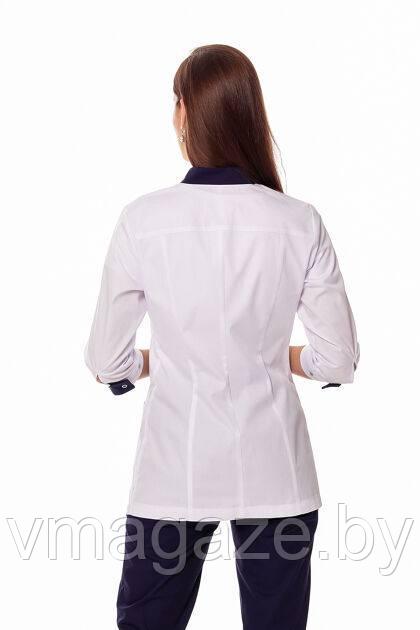 Медицинский жакет женский (цвет белый,отделка-темно-синяя) - фото 3 - id-p198173243