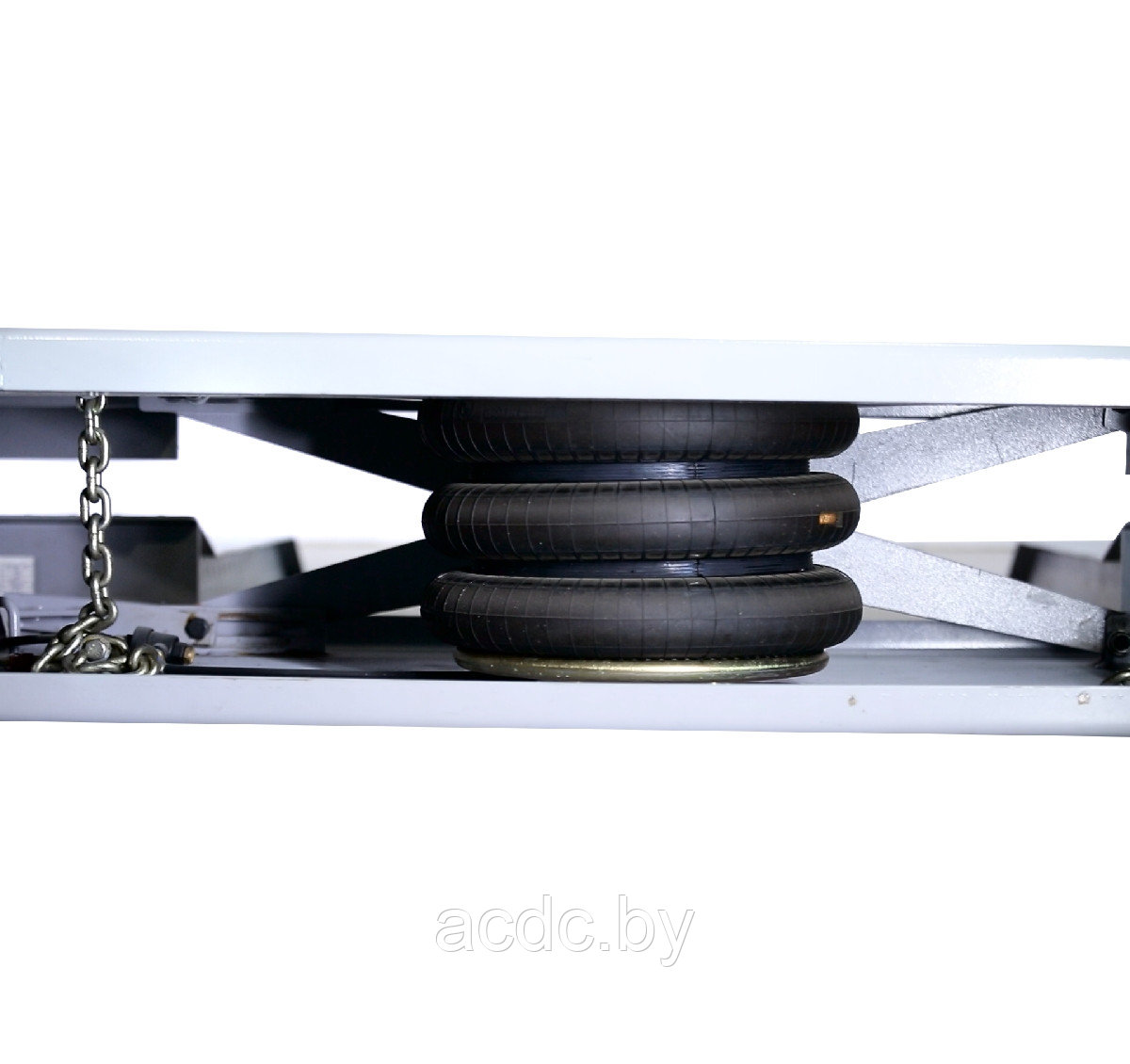 Подъемник ножничный г/п 2500 кг. пневматический напольный с поворотными лапами KraftWell арт. KRW260B - фото 6 - id-p203248825