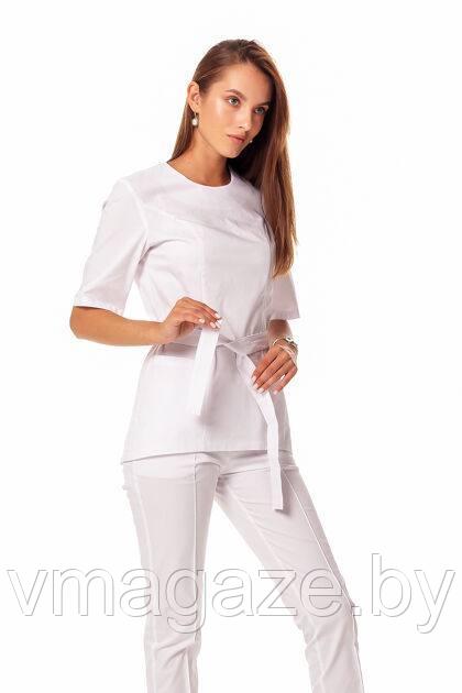 Медицинская женская блуза на молнии с поясом(цвет белый)