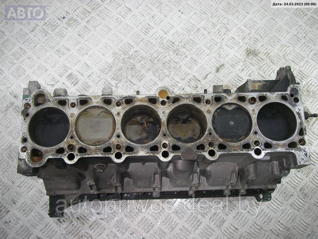 Блок цилиндров двигателя (картер) BMW 5 E39 (1995-2003) - фото 2 - id-p203162757