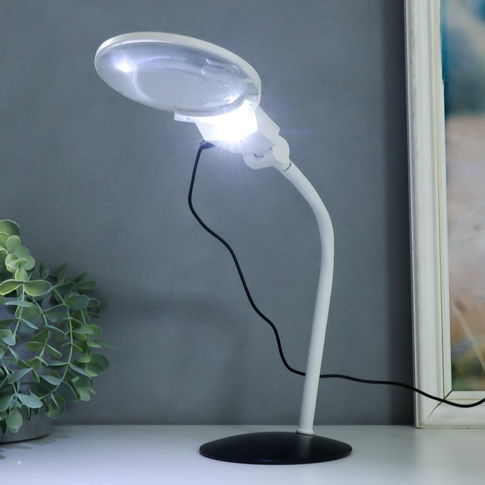Лампа-лупа х3 х4,5 для творчества LED от 3 LR1130 линзы d=2,1 и 11 см белый - фото 1 - id-p203569567