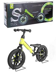 Беговел светящийся Qplay Spark Balance Bike зеленый