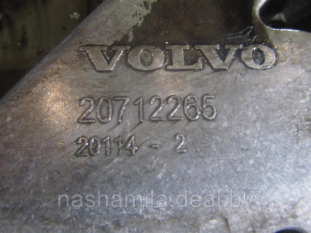 Крышка двигателя передняя Volvo FH13 - фото 3 - id-p203699450