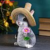 Садовая фигура "Зайка в соломенной шляпе с цветочком" 12х13х21,5см, фото 2